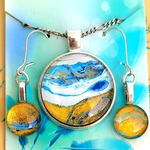 SOLD Beachy colored pendent, chain, and matching earrings.
